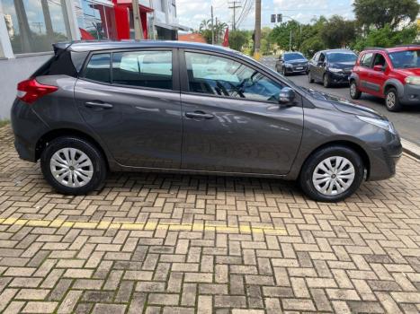 TOYOTA Yaris Hatch 1.3 16V 4P FLEX XL MULTIDRIVE AUTOM�TICO CVT, Foto 8