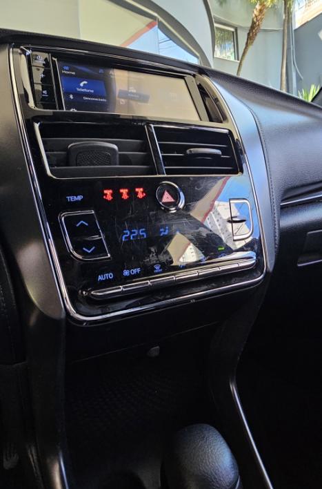 TOYOTA Yaris Hatch 1.5 16V 4P FLEX XS MULTIDRIVE AUTOM�TICO CVT, Foto 10