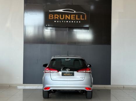 TOYOTA Yaris Hatch 1.3 16V 4P FLEX XL PLUS TECH MULTIDRIVE AUTOM�TICO CVT, Foto 4