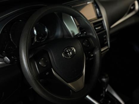 TOYOTA Yaris Hatch 1.3 16V 4P FLEX XL PLUS TECH MULTIDRIVE AUTOM�TICO CVT, Foto 5