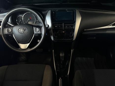 TOYOTA Yaris Hatch 1.3 16V 4P FLEX XL PLUS TECH MULTIDRIVE AUTOM�TICO CVT, Foto 6