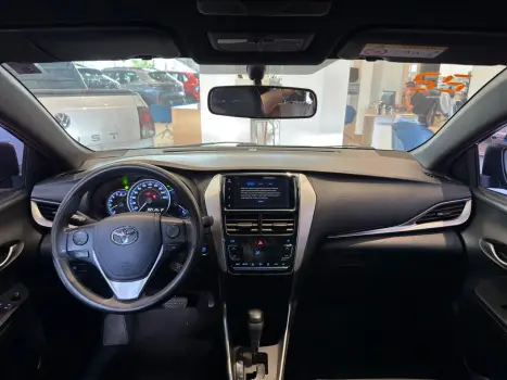 TOYOTA Yaris Hatch 1.5 16V 4P FLEX XLS CONNECT MULTIDRIVE AUTOM�TICO CVT, Foto 5