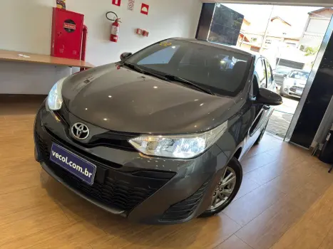 TOYOTA Yaris Hatch 1.5 16V 4P FLEX XLS CONNECT MULTIDRIVE AUTOM�TICO CVT, Foto 3