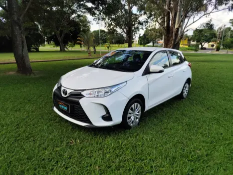 TOYOTA Yaris Hatch 1.5 16V 4P FLEX XL MULTIDRIVE AUTOM�TICO CVT, Foto 4