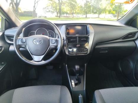 TOYOTA Yaris Hatch 1.5 16V 4P FLEX XL MULTIDRIVE AUTOM�TICO CVT, Foto 11
