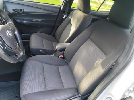TOYOTA Yaris Hatch 1.5 16V 4P FLEX XL MULTIDRIVE AUTOM�TICO CVT, Foto 13