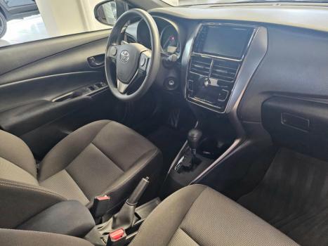 TOYOTA Yaris Hatch 1.5 16V 4P FLEX XL MULTIDRIVE AUTOM�TICO CVT, Foto 7