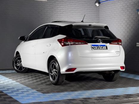 TOYOTA Yaris Hatch 1.5 16V 4P FLEX XLS CONNECT MULTIDRIVE AUTOM�TICO CVT, Foto 3