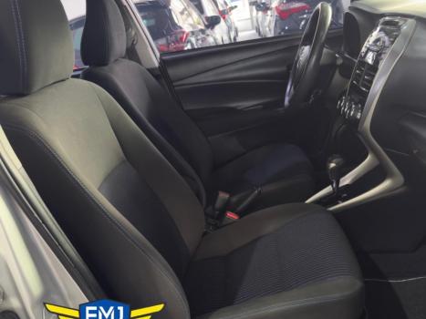 TOYOTA Yaris Hatch 1.5 16V 4P FLEX XL MULTIDRIVE AUTOM�TICO CVT, Foto 11