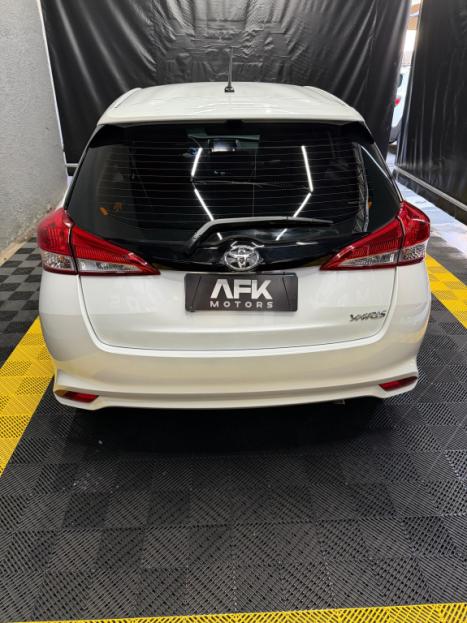 TOYOTA Yaris Hatch 1.5 16V 4P FLEX XL MULTIDRIVE AUTOM�TICO CVT, Foto 5