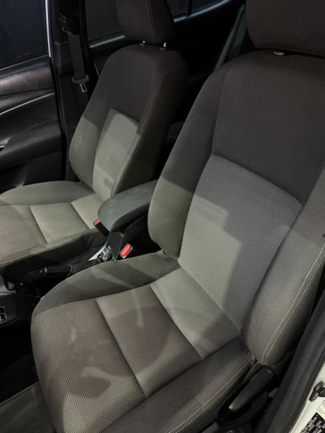 TOYOTA Yaris Hatch 1.5 16V 4P FLEX XL MULTIDRIVE AUTOM�TICO CVT, Foto 10