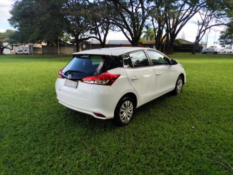 TOYOTA Yaris Hatch 1.5 16V 4P FLEX XL MULTIDRIVE AUTOM�TICO CVT, Foto 6