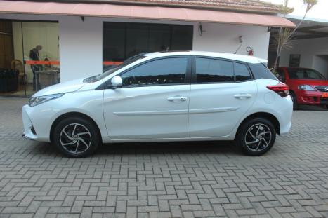 TOYOTA Yaris Hatch 1.5 16V 4P FLEX XLS MULTIDRIVE AUTOM�TICO CVT, Foto 9