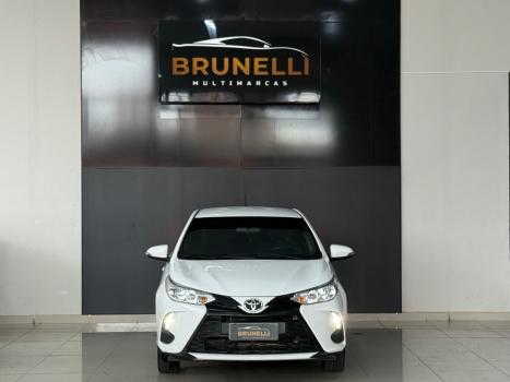 TOYOTA Yaris Hatch 1.5 16V 4P FLEX XL MULTIDRIVE AUTOM�TICO CVT, Foto 2