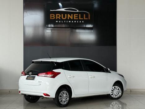 TOYOTA Yaris Hatch 1.5 16V 4P FLEX XL MULTIDRIVE AUTOM�TICO CVT, Foto 3