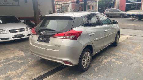 TOYOTA Yaris Hatch 1.5 16V 4P FLEX XL MULTIDRIVE AUTOM�TICO CVT, Foto 5