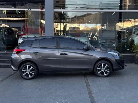 TOYOTA Yaris Hatch 1.5 16V 4P FLEX XLS CONNECT MULTIDRIVE AUTOM�TICO CVT, Foto 5
