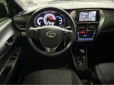 TOYOTA Yaris Hatch 1.5 16V 4P FLEX XL MULTIDRIVE AUTOM�TICO CVT, Foto 9