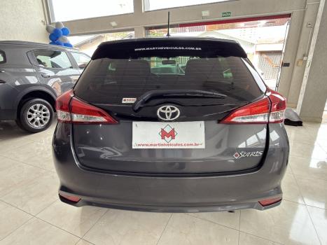 TOYOTA Yaris Hatch 1.5 16V 4P FLEX XL MULTIDRIVE AUTOM�TICO CVT, Foto 5