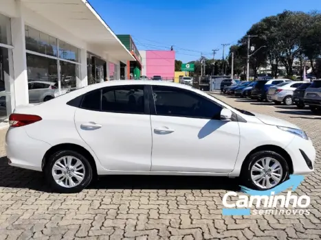 TOYOTA Yaris Hatch 1.5 16V 4P FLEX XL MULTIDRIVE AUTOM�TICO CVT, Foto 4