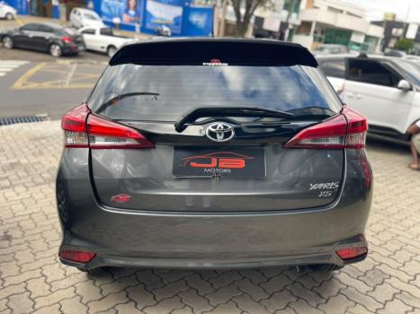TOYOTA Yaris Hatch 1.5 16V 4P FLEX XS CONNECT MULTIDRIVE AUTOM�TICO CVT, Foto 3