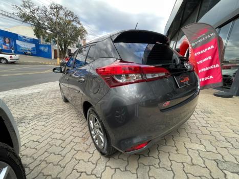 TOYOTA Yaris Hatch 1.5 16V 4P FLEX XS CONNECT MULTIDRIVE AUTOM�TICO CVT, Foto 4