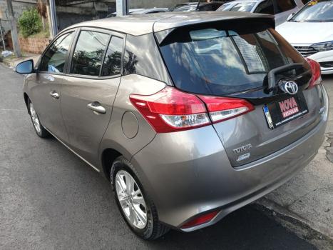 TOYOTA Yaris Hatch 1.3 16V 4P FLEX XL PLUS TECH MULTIDRIVE AUTOM�TICO CVT, Foto 6
