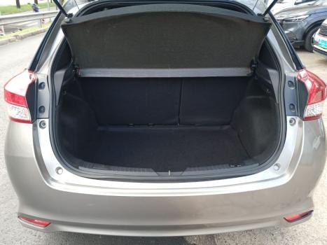 TOYOTA Yaris Hatch 1.3 16V 4P FLEX XL PLUS TECH MULTIDRIVE AUTOM�TICO CVT, Foto 10