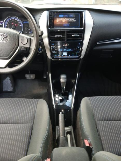 TOYOTA Yaris Hatch 1.3 16V 4P FLEX XL PLUS TECH MULTIDRIVE AUTOM�TICO CVT, Foto 11