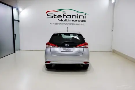 TOYOTA Yaris Hatch 1.5 16V 4P FLEX XL MULTIDRIVE AUTOM�TICO CVT, Foto 12
