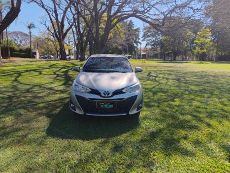 TOYOTA Yaris Hatch 1.3 16V 4P FLEX XL PLUS TECH MULTIDRIVE AUTOM�TICO CVT, Foto 4