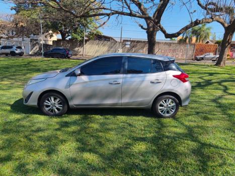 TOYOTA Yaris Hatch 1.3 16V 4P FLEX XL PLUS TECH MULTIDRIVE AUTOM�TICO CVT, Foto 6
