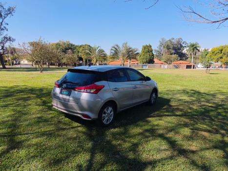 TOYOTA Yaris Hatch 1.3 16V 4P FLEX XL PLUS TECH MULTIDRIVE AUTOM�TICO CVT, Foto 9