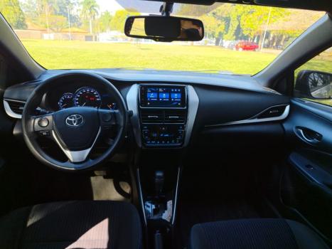 TOYOTA Yaris Hatch 1.3 16V 4P FLEX XL PLUS TECH MULTIDRIVE AUTOM�TICO CVT, Foto 13