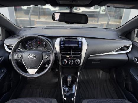 TOYOTA Yaris Hatch 1.3 16V 4P FLEX XL MULTIDRIVE AUTOMÁTICO CVT, Foto 8