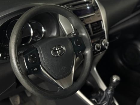 TOYOTA Yaris Hatch 1.3 16V 4P FLEX XL, Foto 6