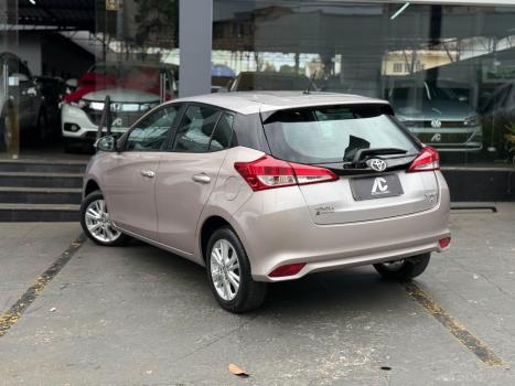 TOYOTA Yaris Hatch 1.3 16V 4P FLEX XL PLUS TECH MULTIDRIVE AUTOMÁTICO CVT, Foto 4