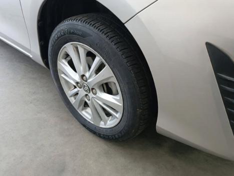 TOYOTA Yaris Hatch 1.3 16V 4P FLEX XL PLUS TECH MULTIDRIVE AUTOMÁTICO CVT, Foto 8