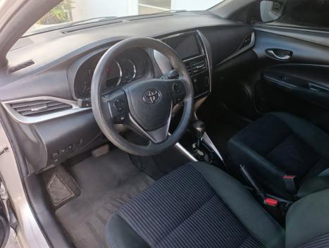 TOYOTA Yaris Hatch 1.3 16V 4P FLEX XL PLUS TECH MULTIDRIVE AUTOMÁTICO CVT, Foto 11