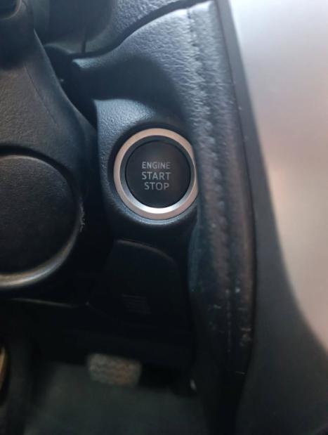 TOYOTA Yaris Hatch 1.3 16V 4P FLEX XL PLUS TECH MULTIDRIVE AUTOMÁTICO CVT, Foto 13