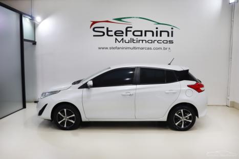TOYOTA Yaris Hatch 1.5 16V 4P FLEX XS CONNECT MULTIDRIVE AUTOMÁTICO CVT, Foto 10