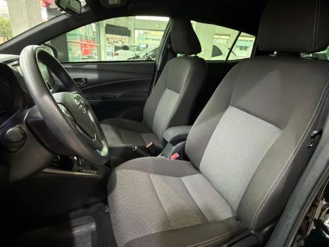 TOYOTA Yaris Hatch 1.3 16V 4P FLEX XL MULTIDRIVE AUTOMÁTICO CVT, Foto 10