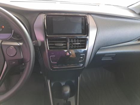 TOYOTA Yaris Hatch , Foto 13