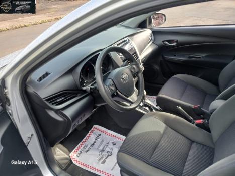 TOYOTA Yaris Sedan 1.5 16V 4P FLEX XL LIVE MULTIDRIVE AUTOM�TICO CVT, Foto 9