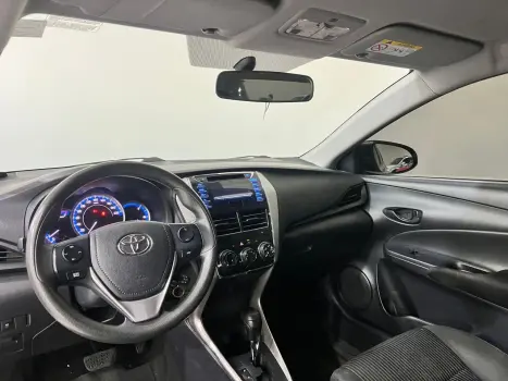 TOYOTA Yaris Sedan 1.5 16V 4P FLEX PLUS MULTIDRIVE AUTOMÁTICO CVT, Foto 6 TOYOTA Yaris Sedan 1.5 16V 4P FLEX PLUS MULTIDRIVE AUTOMÁTICO CVT, Foto 6