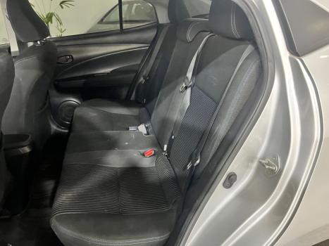 TOYOTA Yaris Sedan 1.5 16V 4P FLEX PLUS MULTIDRIVE AUTOMÁTICO CVT, Foto 7 TOYOTA Yaris Sedan 1.5 16V 4P FLEX PLUS MULTIDRIVE AUTOMÁTICO CVT, Foto 7