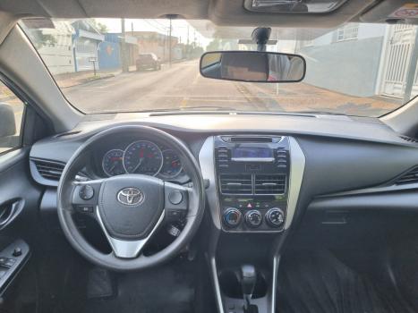 TOYOTA Yaris Sedan 1.5 16V 4P FLEX XL LIVE MULTIDRIVE AUTOMTICO CVT, Foto 3