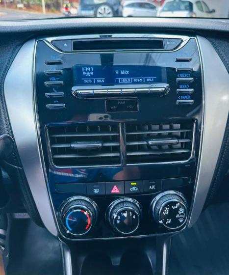 TOYOTA Yaris Sedan 1.5 16V 4P FLEX XL LIVE MULTIDRIVE AUTOMTICO CVT, Foto 9