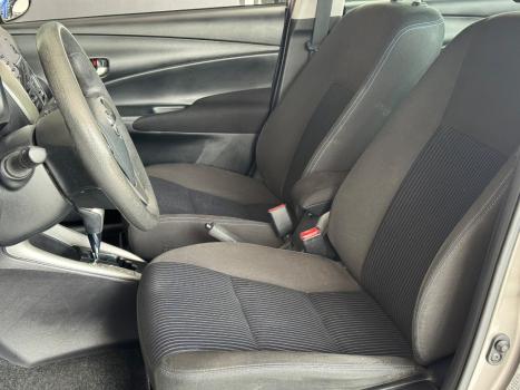 TOYOTA Yaris Sedan 1.5 16V 4P FLEX XL MULTIDRIVE AUTOMTICO CVT, Foto 9
