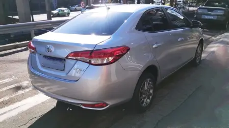 TOYOTA Yaris Sedan 1.5 16V 4P FLEX XS MULTIDRIVE AUTOMTICO CVT, Foto 4